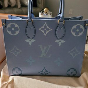 Louis Vuitton OnTheGo MM